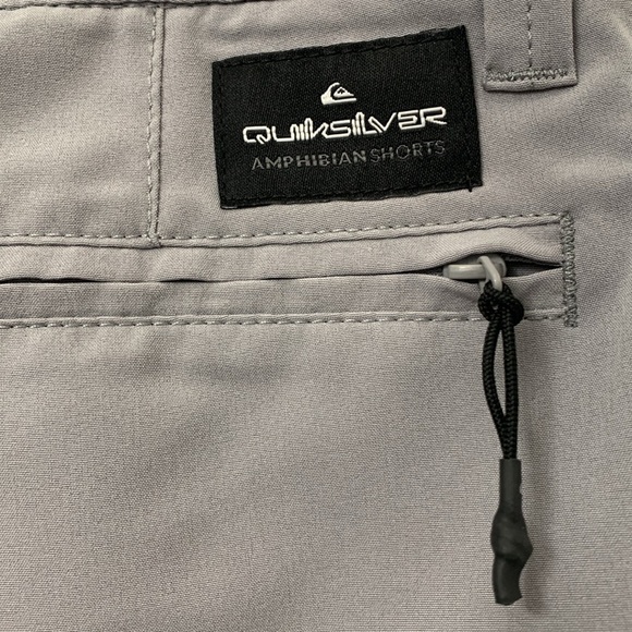 Boys QuikSilver Regular Fit Gray Amphibian Shorts Size 24/8 NEW WITH TAGS - Picture 7 of 9